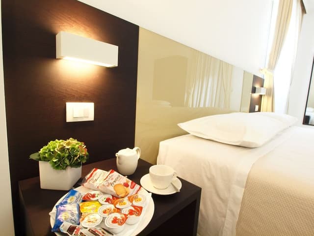 Deluxe Triple Room, Park View