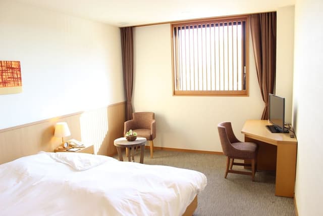 Standard Room, 1 King Bed, Non Smoking[Parking Side]  (24 sqm)