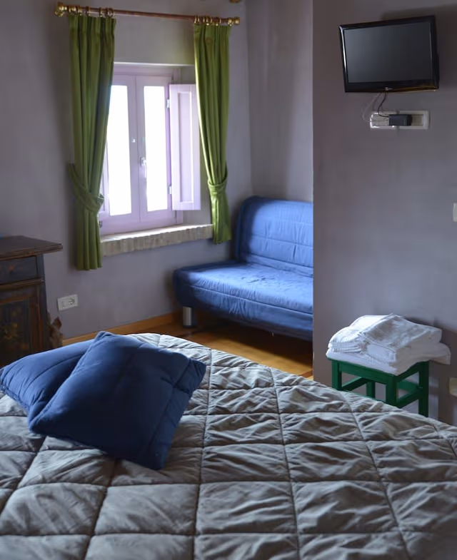 Room (Penelope)