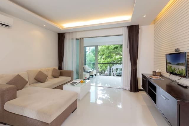 2 Bedroom Suite