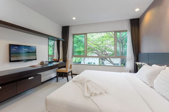 2 Bedroom Suite
