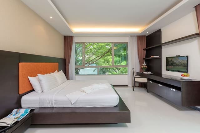 2 Bedroom Suite