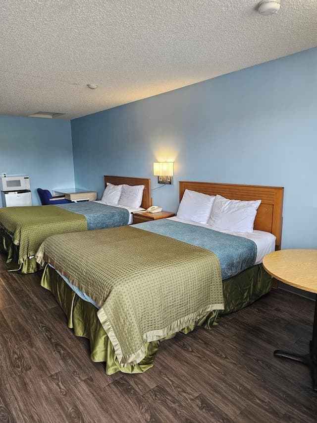 Deluxe Room, 2 Queen Beds, Non Smoking, Refrigerator & Microwave