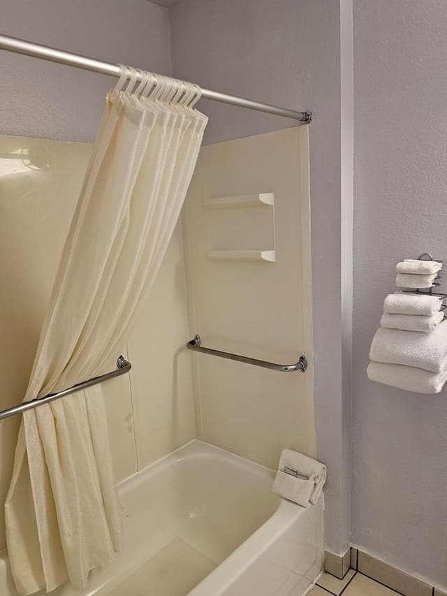 Deluxe Room, 2 Double Beds, Non Smoking, Refrigerator & Microwave