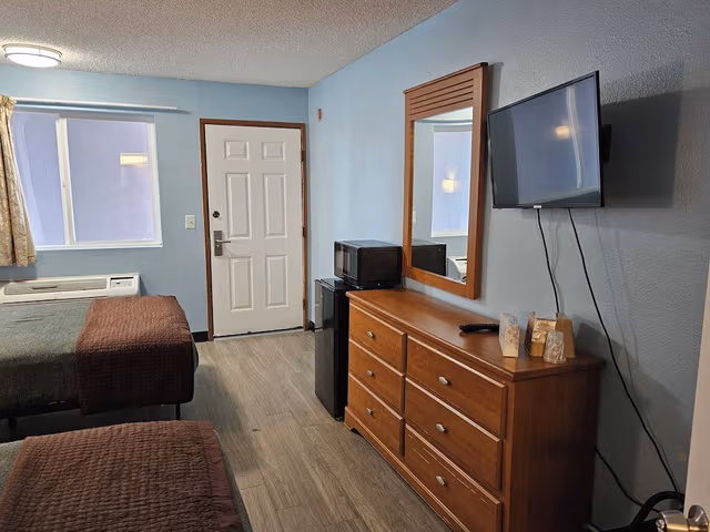 Deluxe Room, 2 Double Beds, Non Smoking, Refrigerator & Microwave