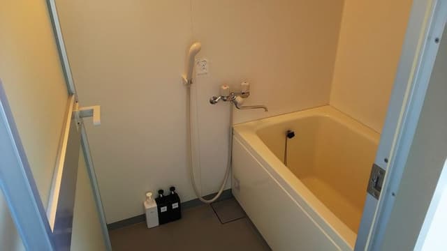 Japanese style Twin room with shared Bath