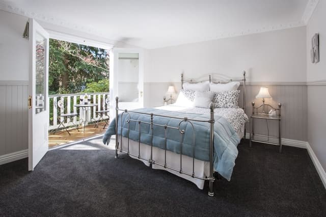 Deluxe Cottage, 2 Queen Beds, Garden View