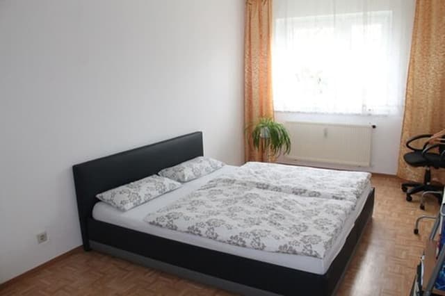 Triple Room, Multiple Bedrooms