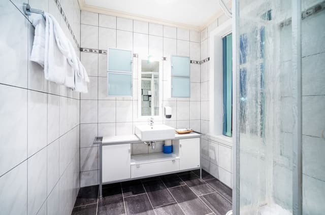 3 Bedroom Luxury Apartment