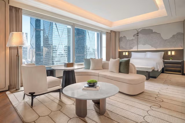 Premier Room, 1 King Bed, Corner