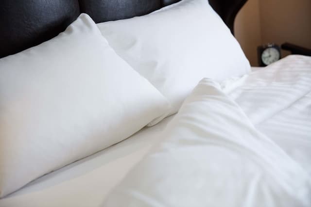 Standard Double Room, Non Smoking, Breakfast Included [with Club Lounge Access]