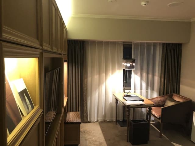 Standard Double Room, Non Smoking, Breakfast Included [with Club Lounge Access]