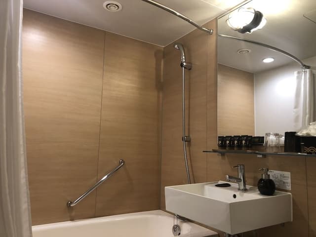 Standard Double Room, Non Smoking, Breakfast Included [with Club Lounge Access]