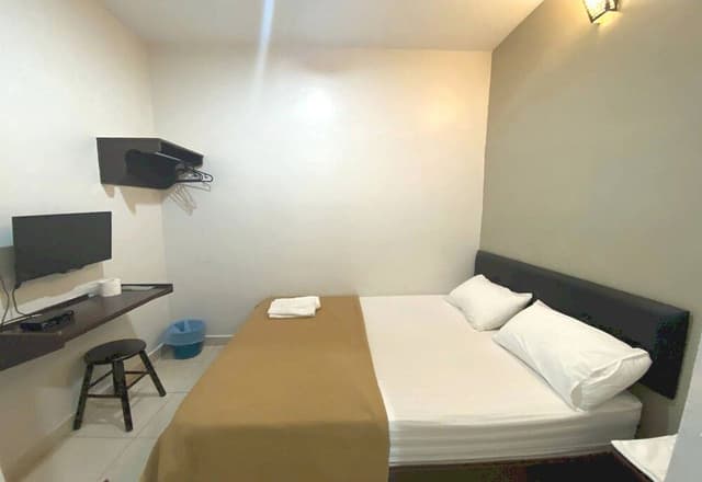 Standard Double Room, 1 Queen Bed