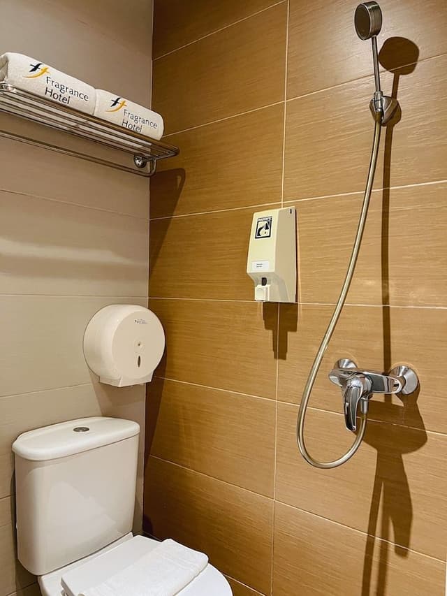 Standard Double or Twin Room, No Windows