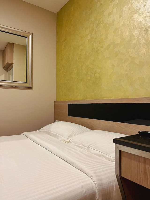 Standard Double or Twin Room, No Windows
