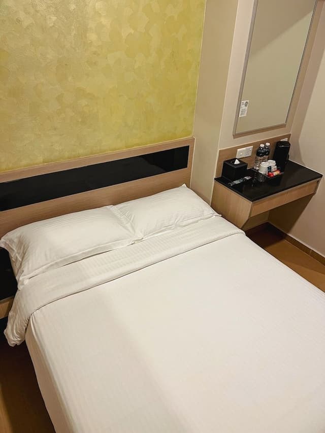 Standard Double or Twin Room, No Windows