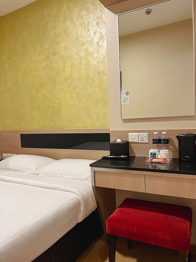 Standard Double or Twin Room, No Windows