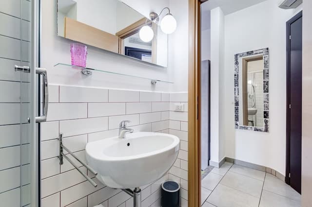 Deluxe Double Room, Private Bathroom