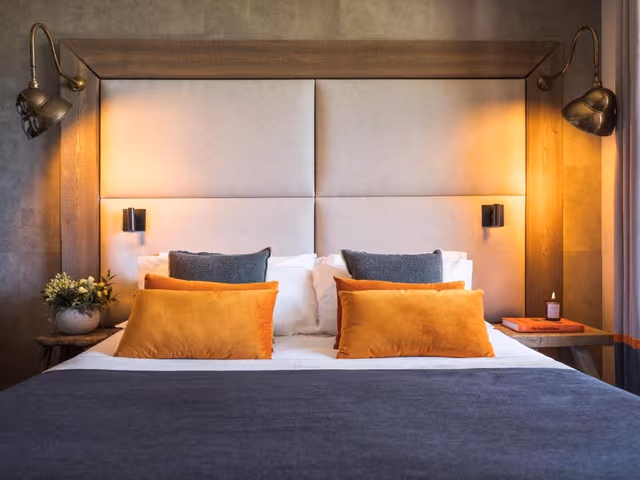 La Très Grande Suite