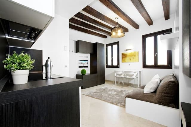Double Room, Kitchenette