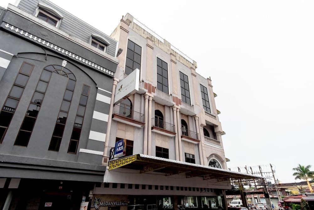 Medan Ville Hotel