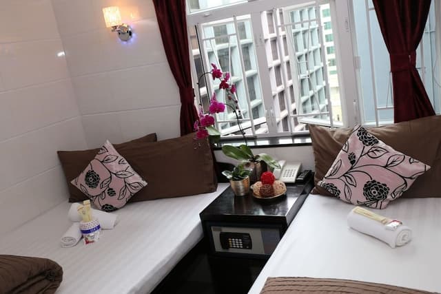 Triple Room