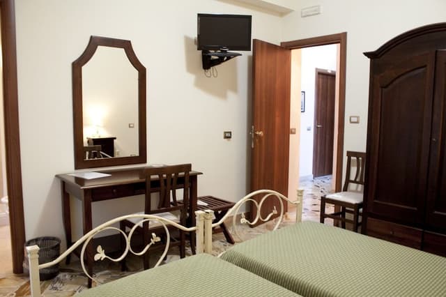 Double Room Single Use