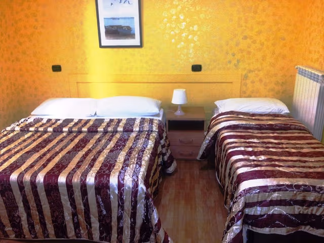 Triple Room