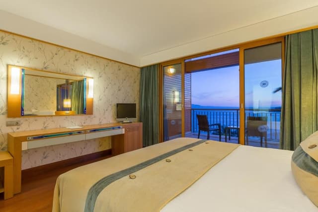 Superior Suite