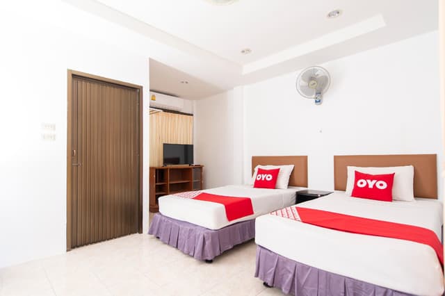 Standard Twin Room