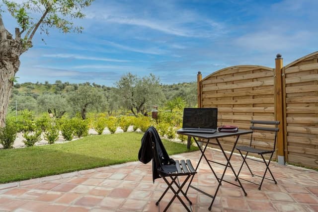 Deluxe Room, Patio, Garden View