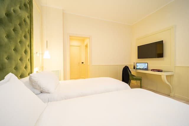 Deluxe Room, Patio, Garden View