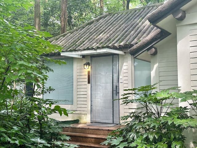 Senior Double Room, Park View