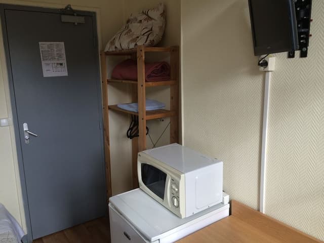 Economy Single Room, Shared Bathroom