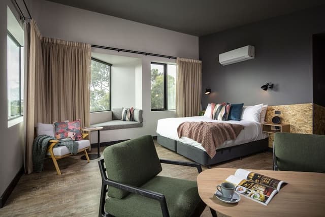 Treetops Room