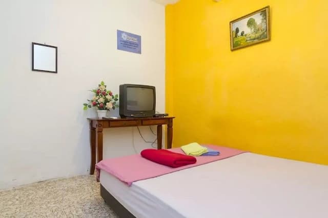 Standard Double Room, Shared Bathroom