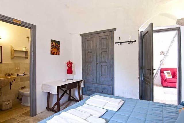 Traditional Apartment, 2 Bedrooms, Kitchenette, Garden View