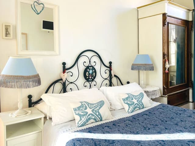 Comfort Double Room, Private Bathroom, City View