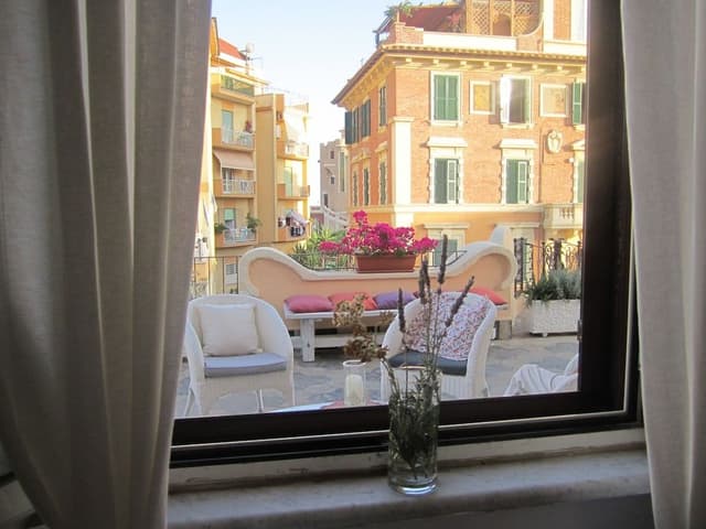 Comfort Double Room, Private Bathroom, City View