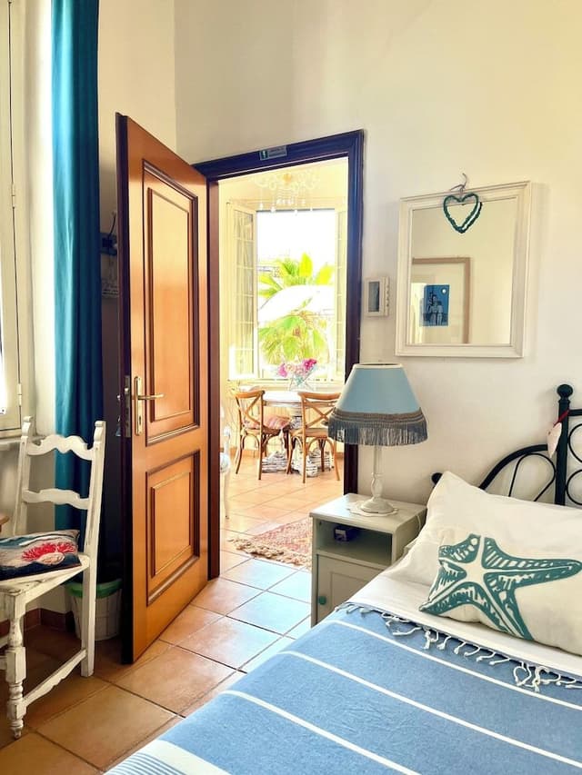 Comfort Double Room, Private Bathroom, City View