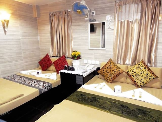 Triple Room