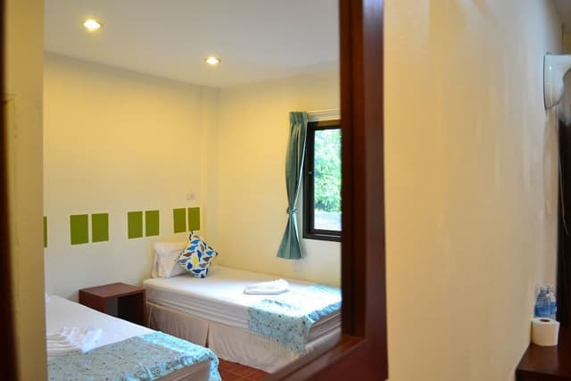 Standard Twin Room (Fan)