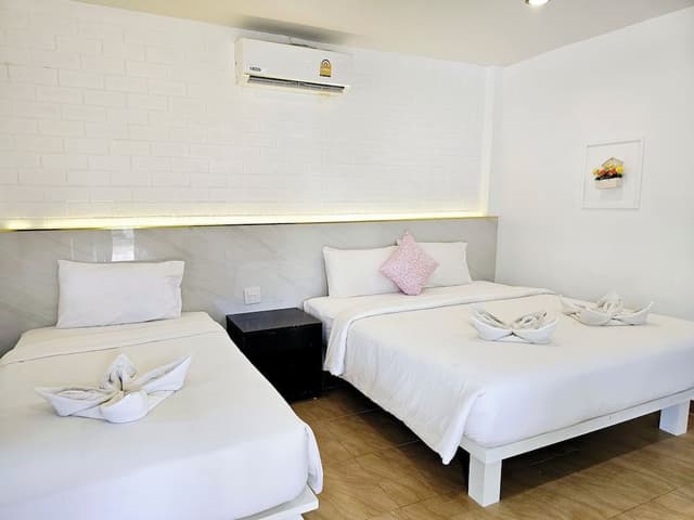 Deluxe Triple Room