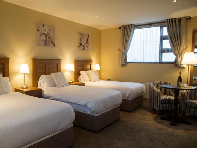 Family Room Ensuite