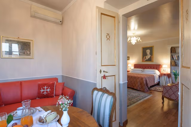 Suite, Balcony