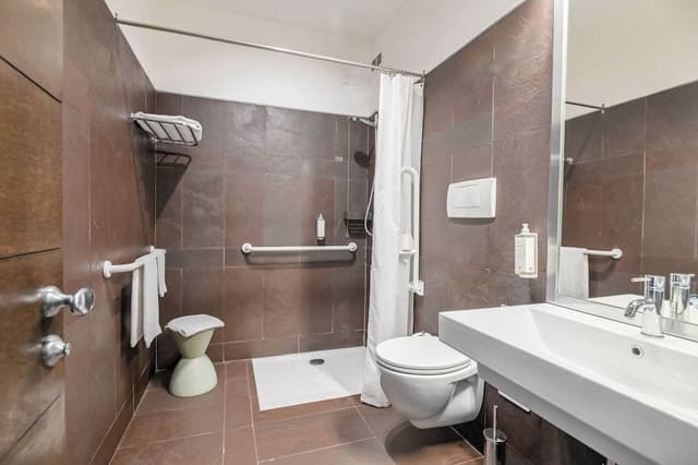 Standard Room, 1 Double Bed, Accessible (French Size Bed 140 Cm)