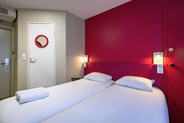 Standard Twin Room