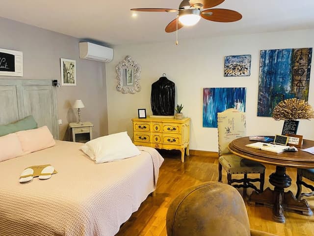 Superior Double Room (Vestiaire 2)