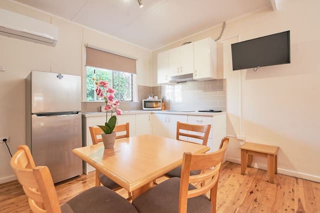 Room, Kitchen